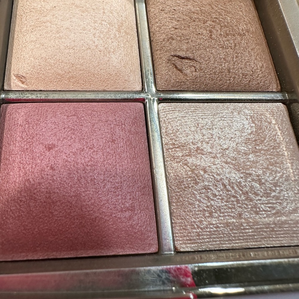 Like new - Hourglass Ambient lighting edit mini (limited edition)